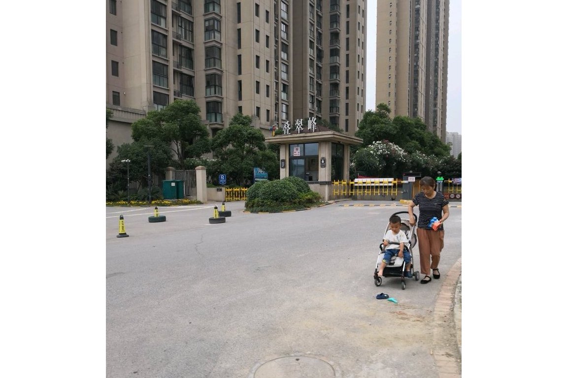  p>叠翠峰项目坐落在 a target="_blank" href="/item/成都/128473"