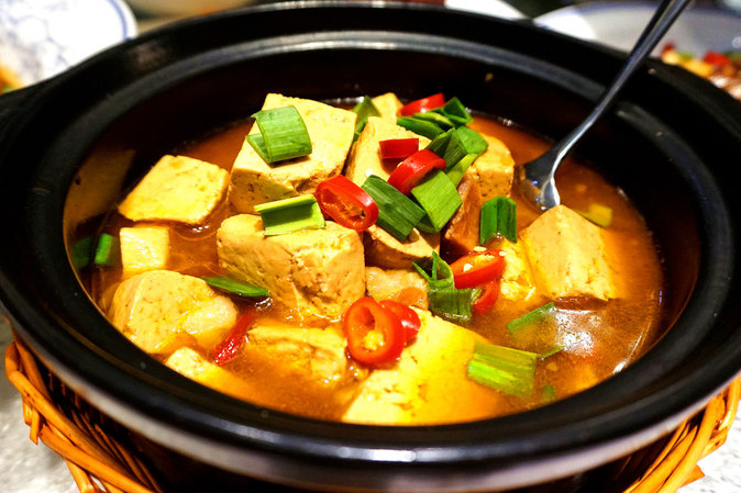  p>砂锅豆腐以豆腐主料制作的药膳.