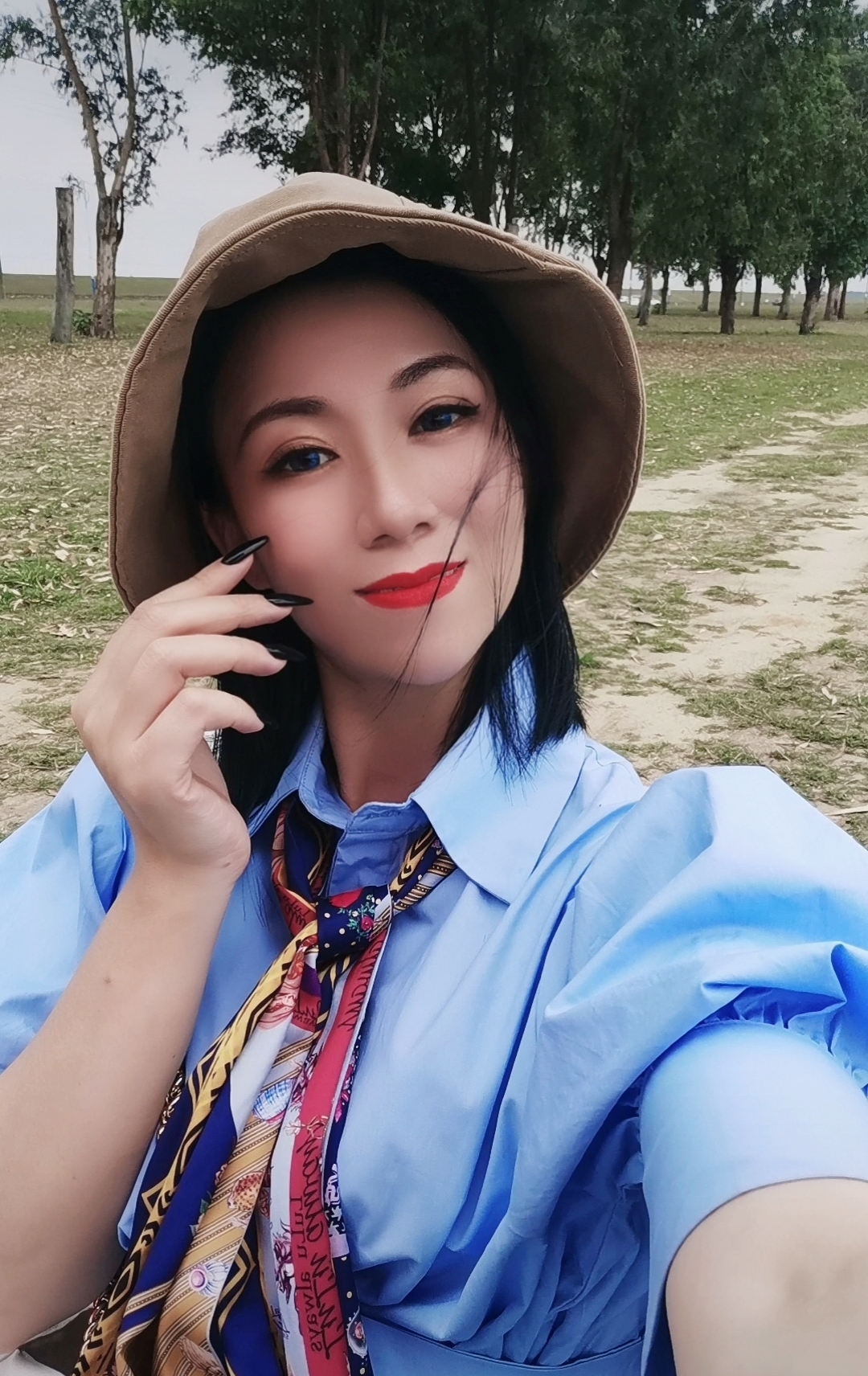  p>彦倾,真名(姚红梅)女,歌手,疗伤系的女中音 sup data-ctrid="2c5r1