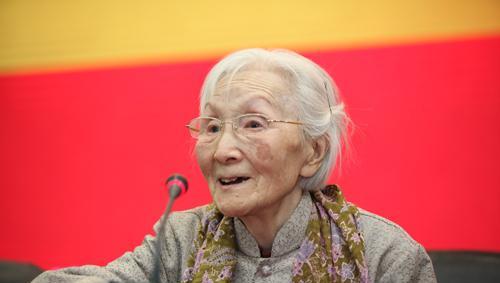 李佩：中国应用语言学之母_百科TA说