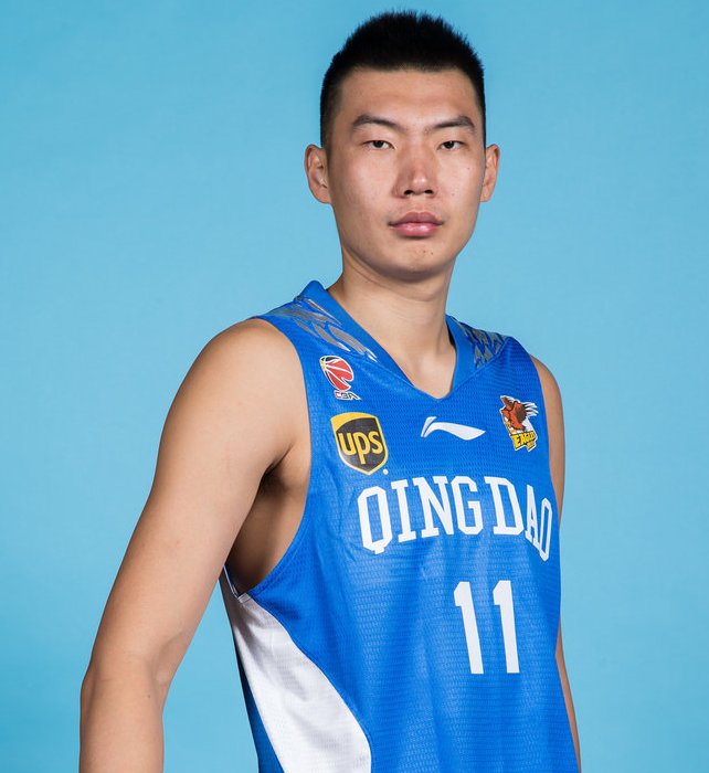  p data-id="gnww16puox">吴洋,中国职业篮球运动员,身高208cm,体重