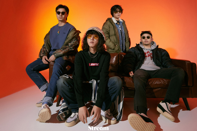  p>马赛克乐队,是成立于2008年的中国内地 a target="_blank" href="