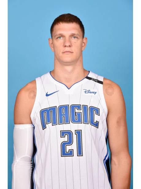 提莫菲·莫兹戈夫