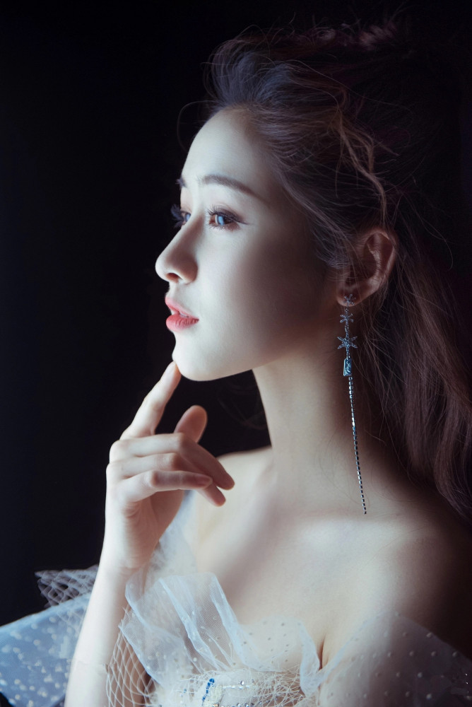 梁田（中国内地女主持人、演员、湖南省青联第十一届委员会委员）_百度百科