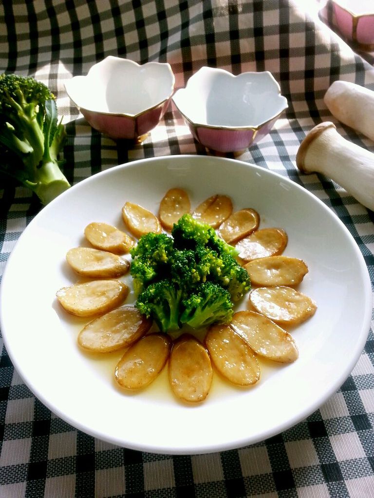鲍汁杏鲍菇