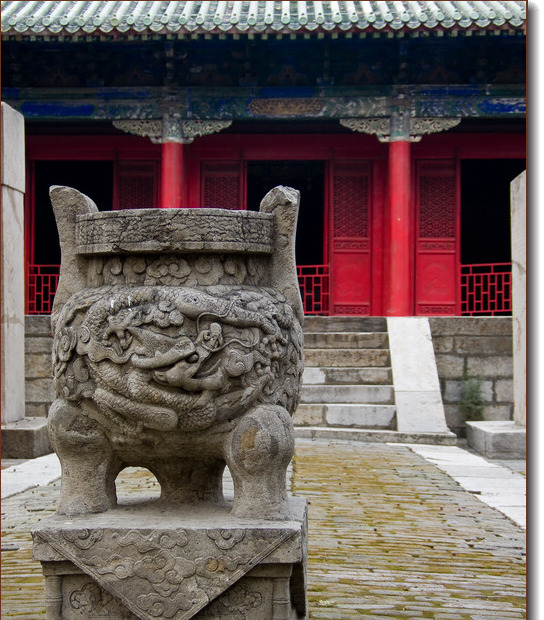 是祭祀周公的庙宇,位于山东省济宁市曲阜市鲁城街道周公庙居委