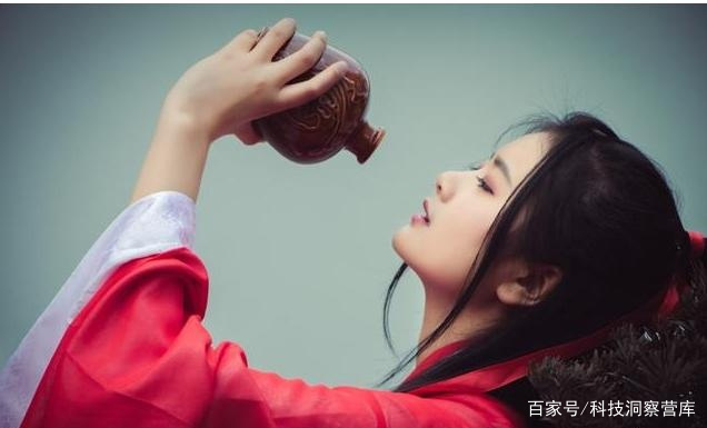 “我有一壶酒，足以慰风尘”是什么意思？_百科TA说