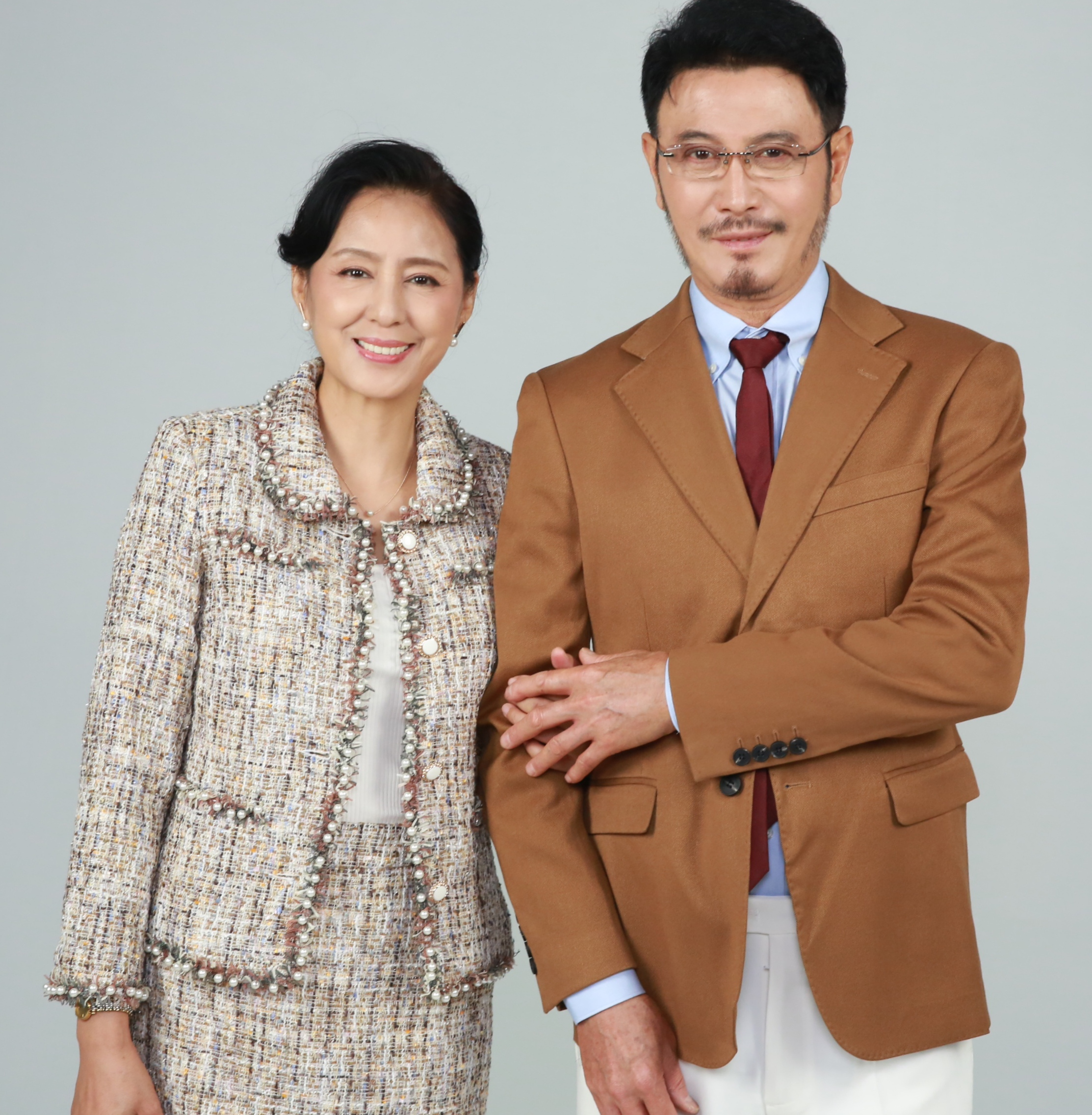  p>李桦,中国影视男演员 sup data-ctrid="2wustdm7vrj">1 /sup>.