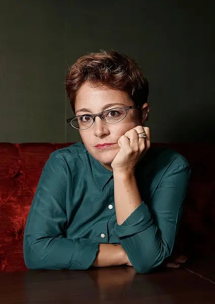 duldu1">劳拉·比斯普瑞(laura bispuri),1977年出生于意大利罗马市