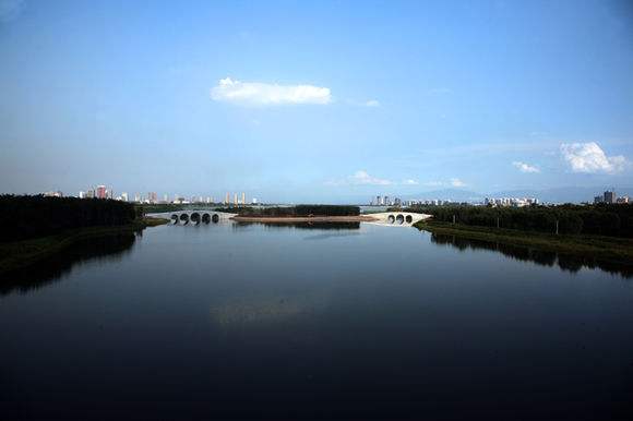  p>张家庄水库位于山西省孝义市张家庄湖滨路西,是孝河上一座以防洪