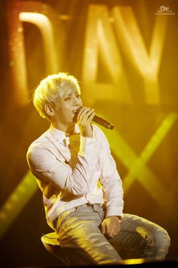 (fireplace)》是由 a target="_blank" href="/item/金钟铉/2743131"