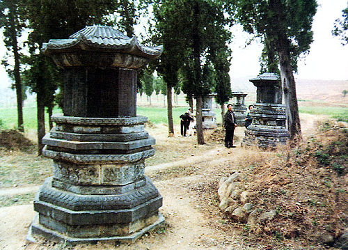  p>福缘寺位于内蒙古通辽市库伦旗库伦镇.