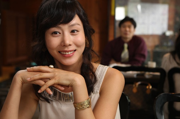  a target="_blank" href="/item/朴艺珍/6449272" data-lemmaid="