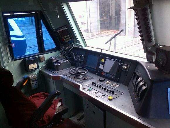  p data-id="go06gakc6t"> b>东风11型内燃机车 /b>(df11)是 a target