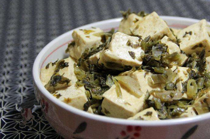 ">老豆腐 /a>1盒,咸 a target="_blank" href="/item/酸菜">酸菜 