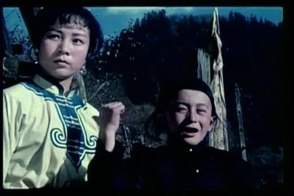  p>《自古英雄出少年》由青鸟电影制片有限公司于1983年出品,该片由 a
