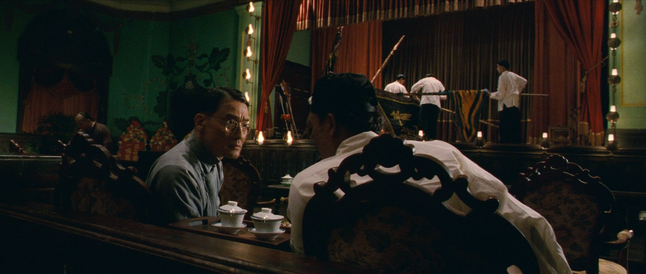  p>电影《十月围城》由 a target="_blank" href="/item/陈德森