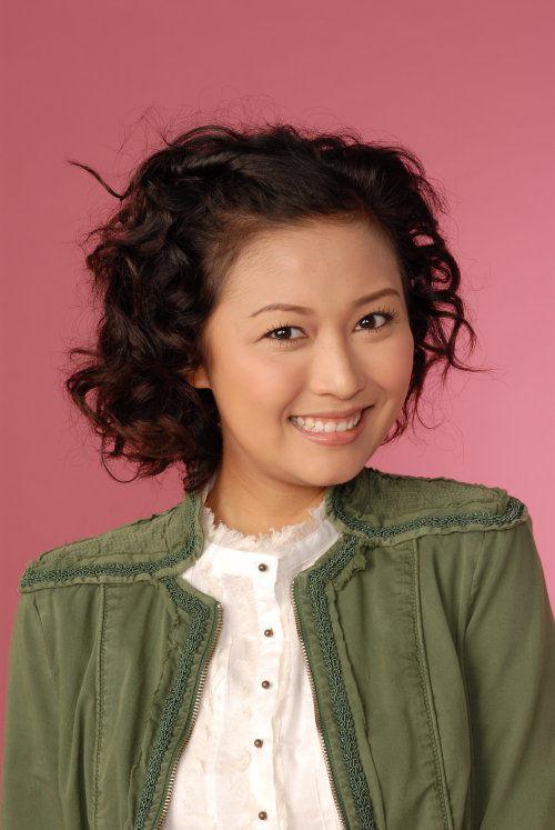  p>罗敏庄(lo man chong, mimi),1974年12月30日出生在九龙何文田爱民