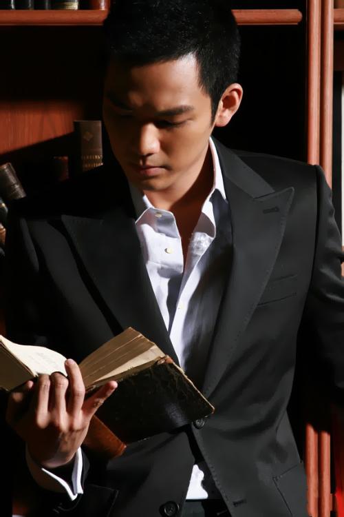  p>钟汉良(wallace chung),1974年11月30日出生于 a target="_blank"