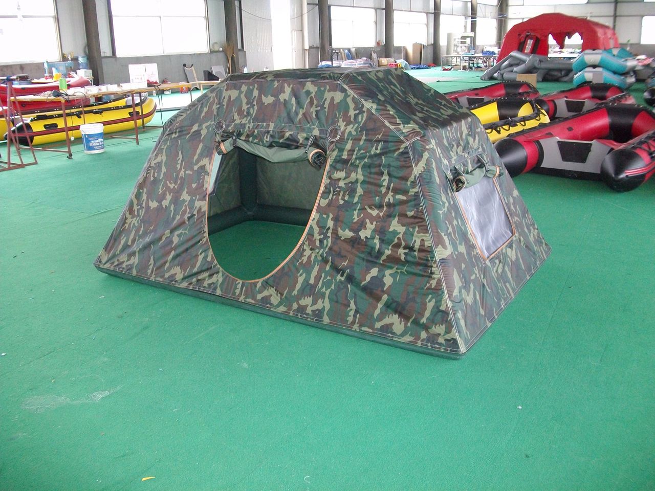 军用充气帐篷