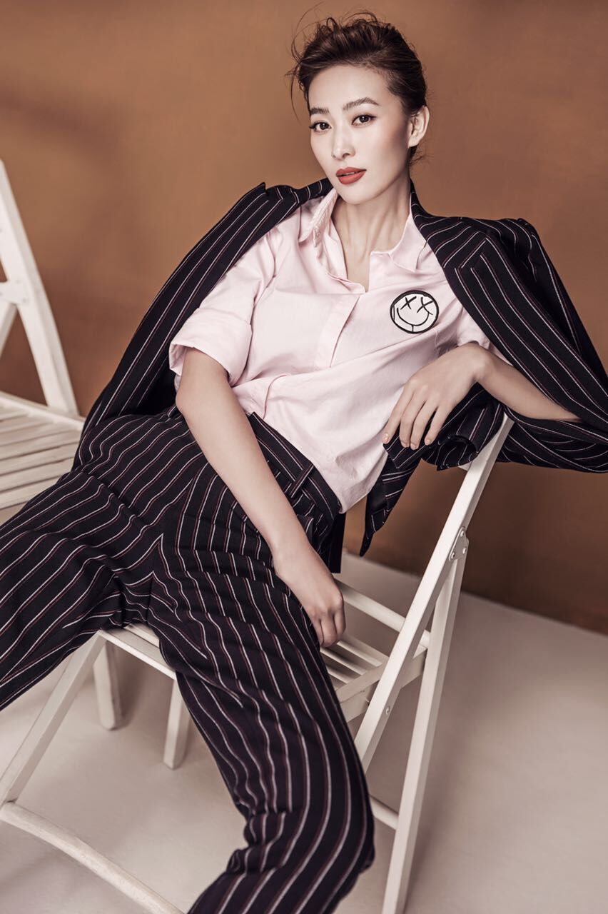 id="gncox2ab87">周知,1985年6月30日出生于辽宁省,中国内地女演员