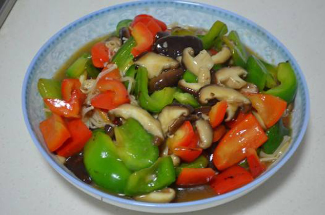 五彩椒炒蘑菇