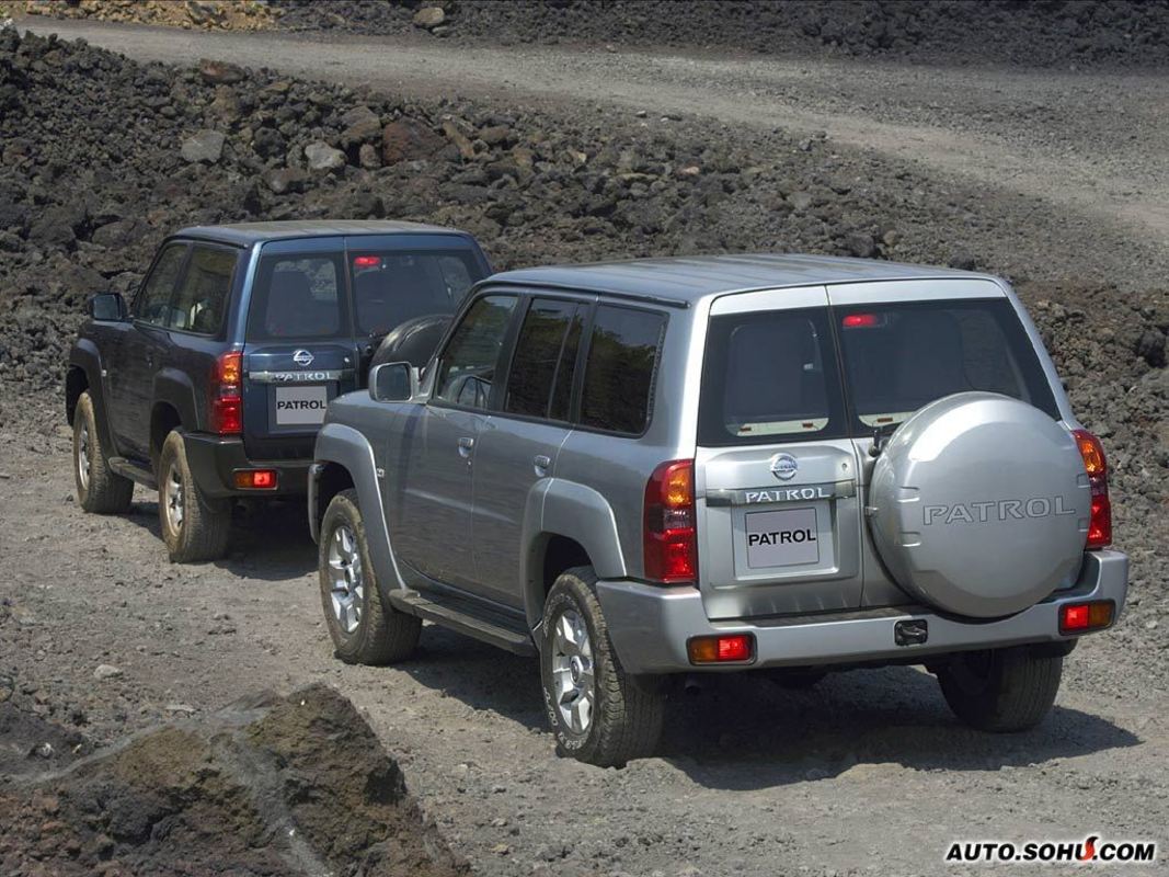  p>途乐(patrol)是日产汽车首款全尺寸suv,第六代在2010年初发布.