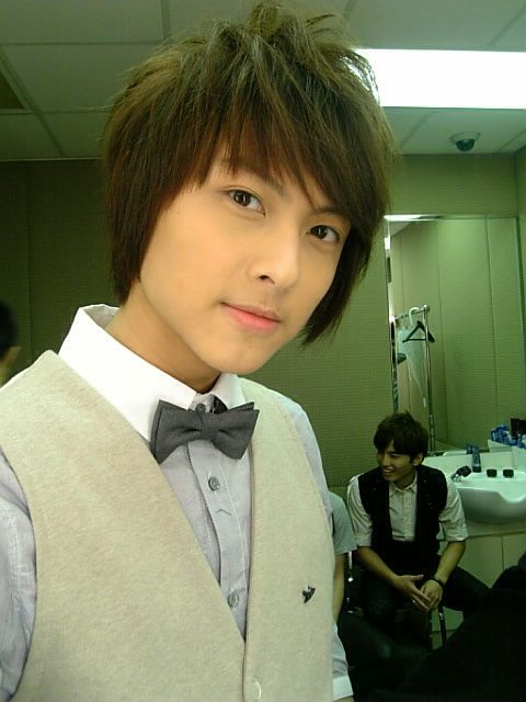  p>邱胜翊,艺名王子(prince),1989年4月14日出生于台湾,中国台湾男