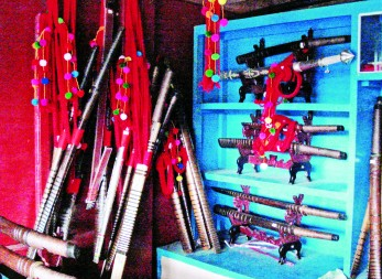 项目 a target="_blank" href="/item/阿昌族户撒刀锻制技艺/8082395"