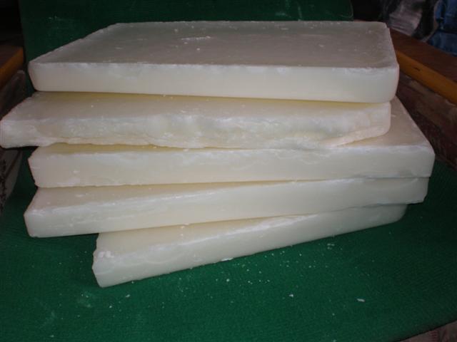  p>石蜡,又称晶形蜡,是一种溶于 a target="_blank" href="/item/汽油