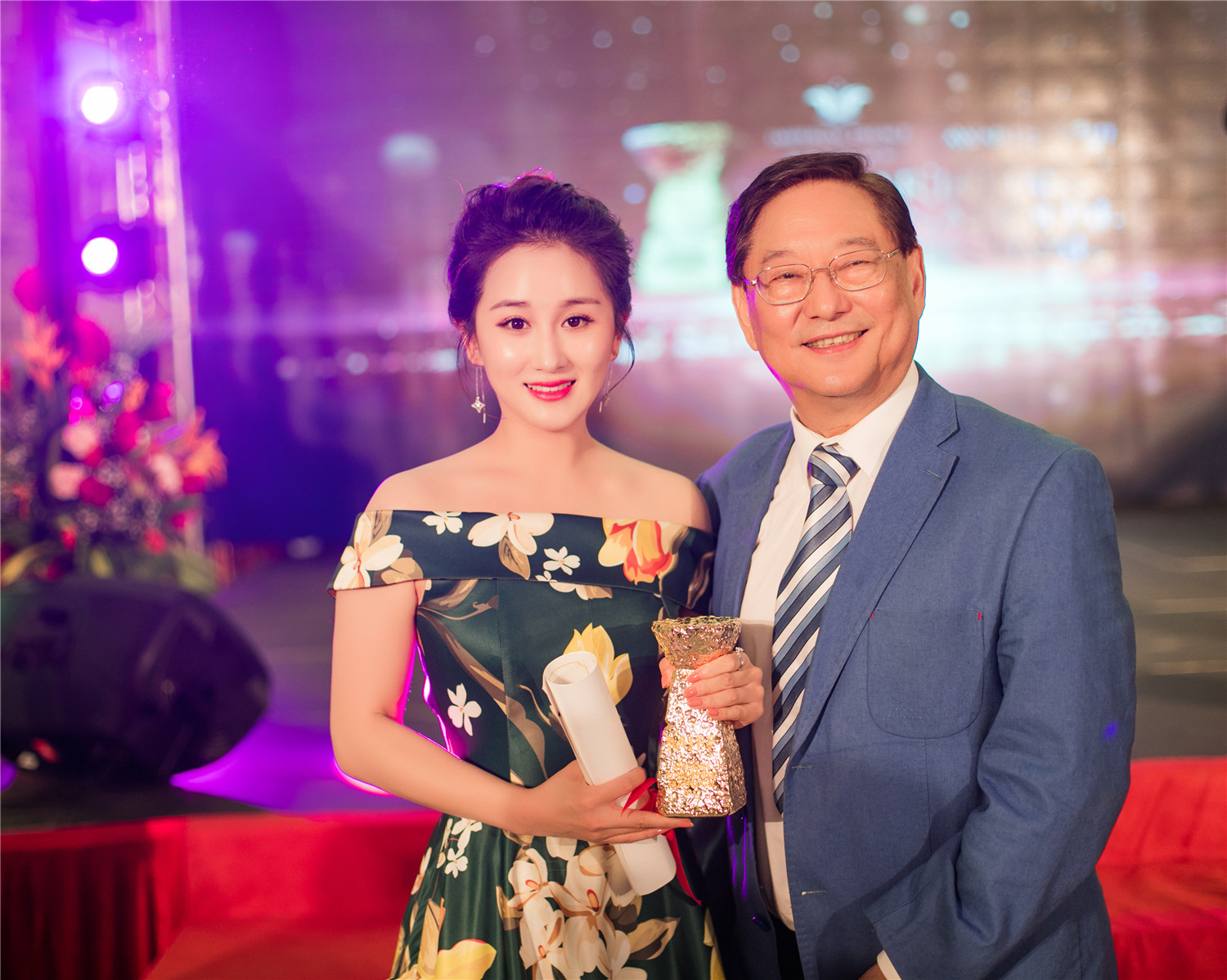p>李木子,1989年7月22日出生于黑龙江省哈尔滨市,中国内地女演员