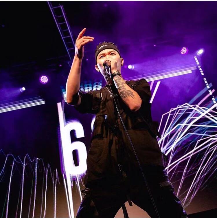  p>成都beatbox艺人中国beatbox冠军,曾获得最佳原创艺人奖. /p>