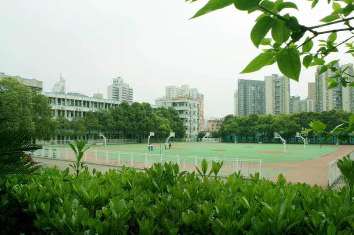 湖南地质中学