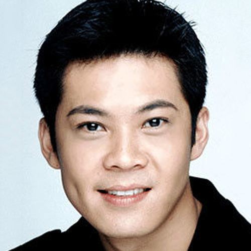  p>曹国辉(terence cao),1967年10月6日出生于新加坡,新加坡演员,毕业