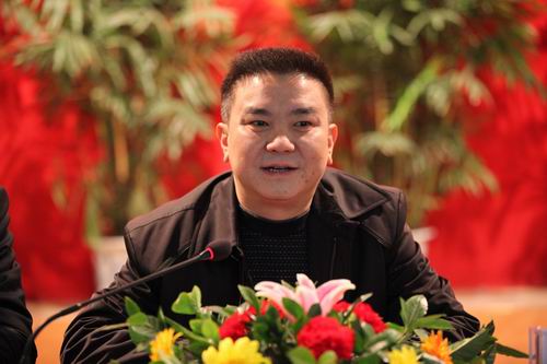 月起任蓬安县副县长,2011年11月后任阆中市市委常委,工业园区党委书记