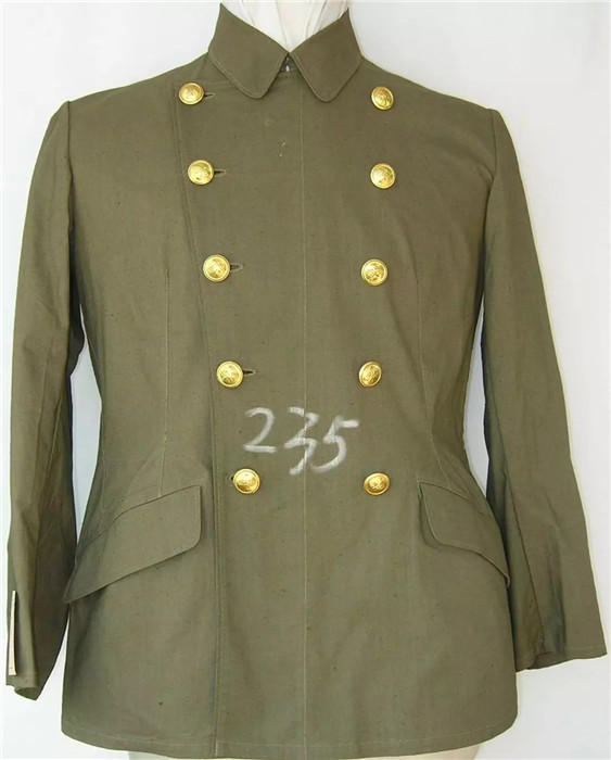 data-lemmaid="458031">中国人民解放军 /a>首次设置礼服