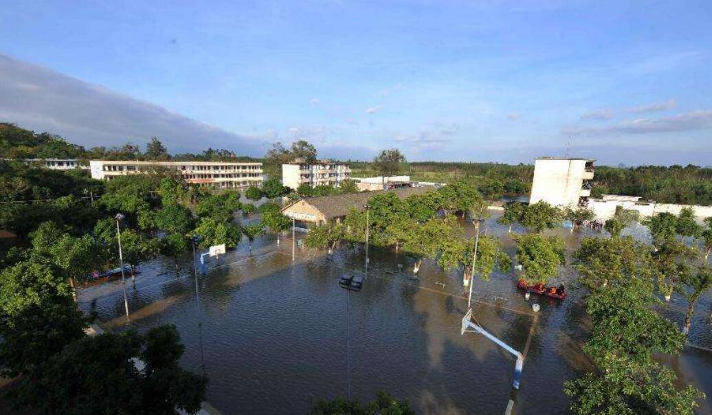  p>三里镇,隶属于广西壮族自治区贵港市覃塘区,地处 a target="_blank