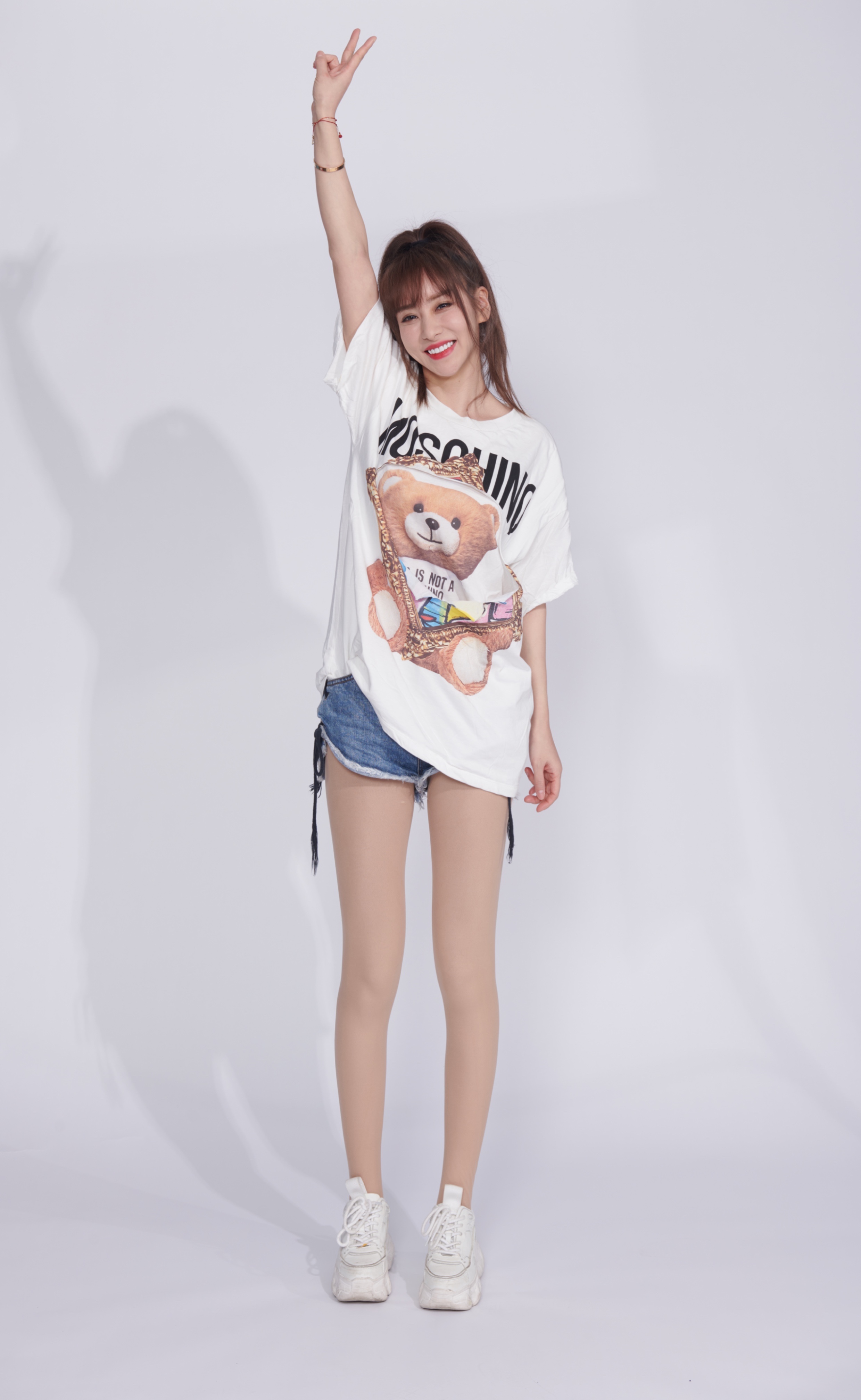  p>项茜乔(cissce), a target="_blank" href="/item/上海电视台">