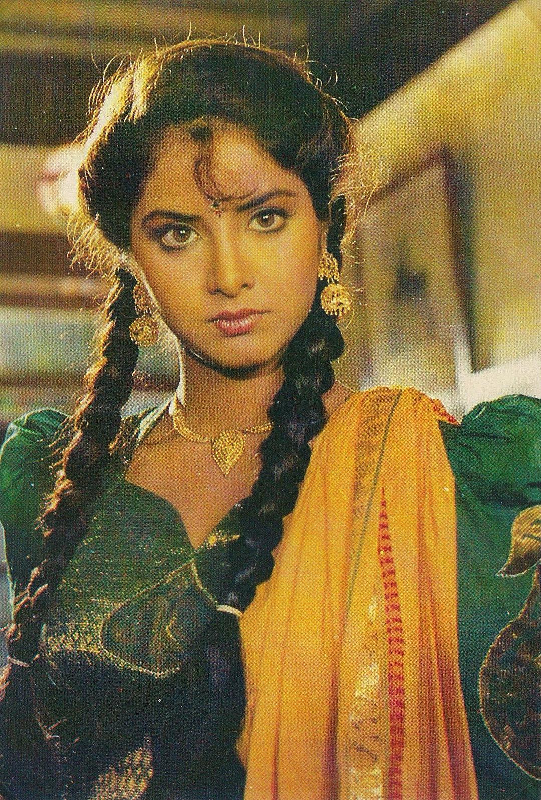 巴拉提(1974年2月25日—1993年4月5日),divya bharati,印度女演员