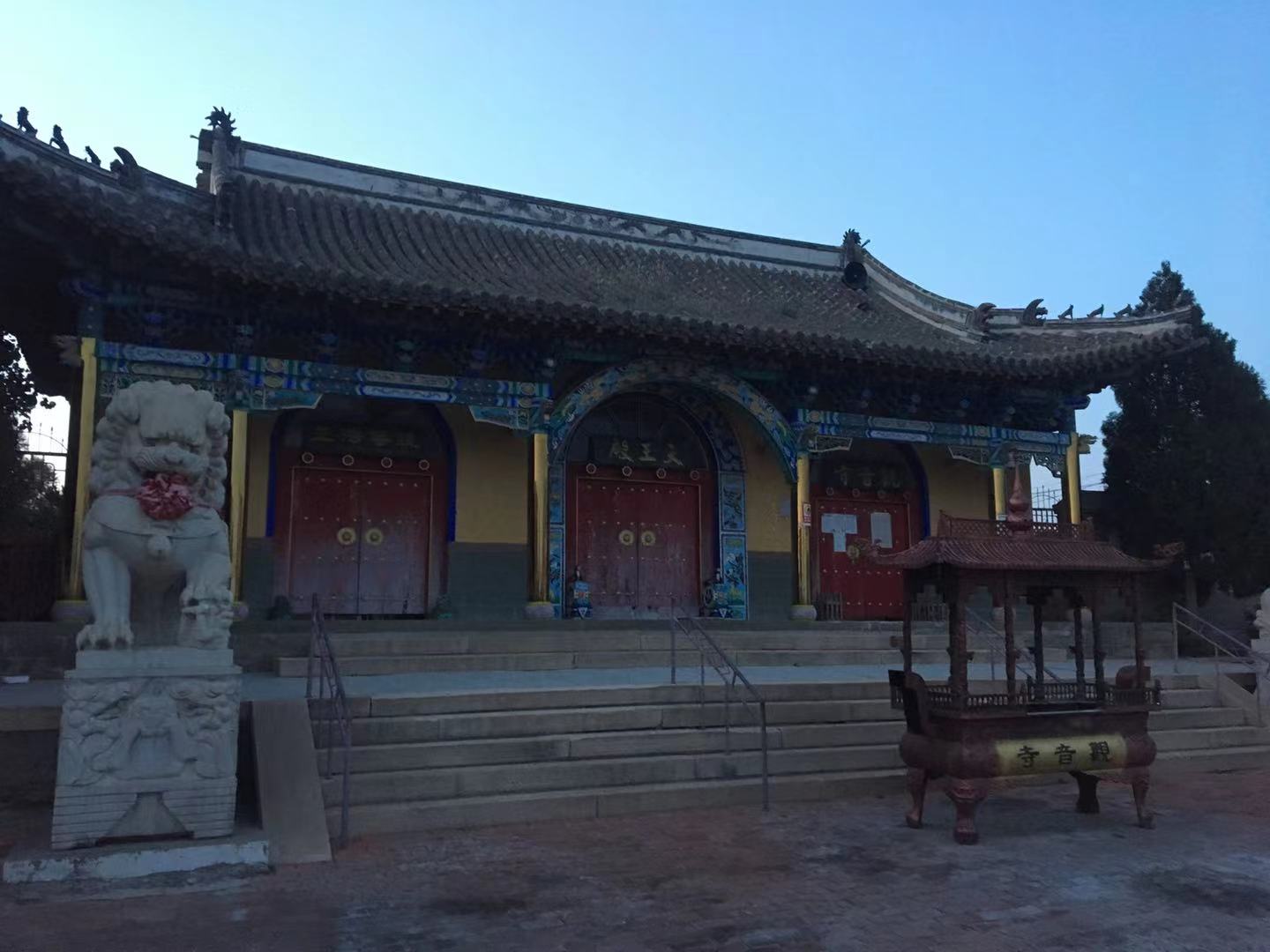 辽宁朝阳观音寺坐落于朝阳市朝阳县山中