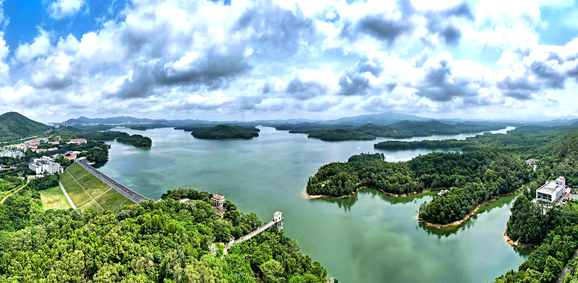  p data-id="gnwvqp9utt">铁岗水库,是广东省深圳市 a target="_blank