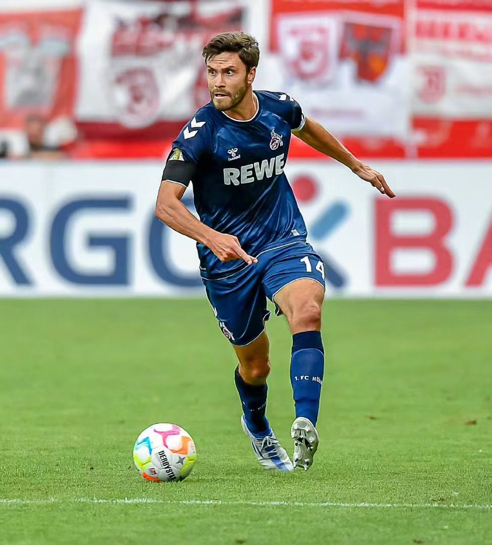  p data-id="gnwl7386xa">约纳斯·赫克托(jonas hector),1990年5月27