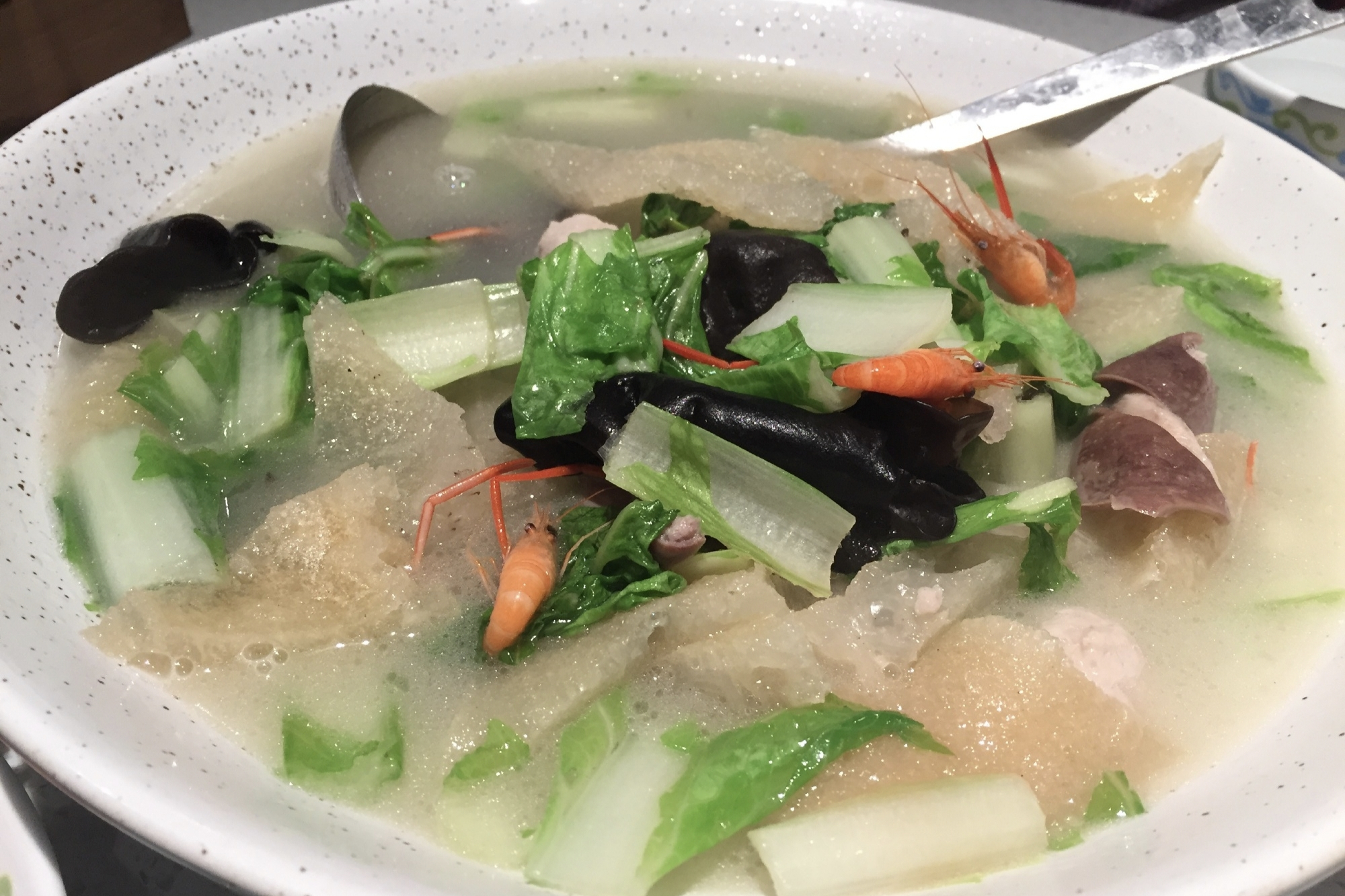 肉皮三鲜汤