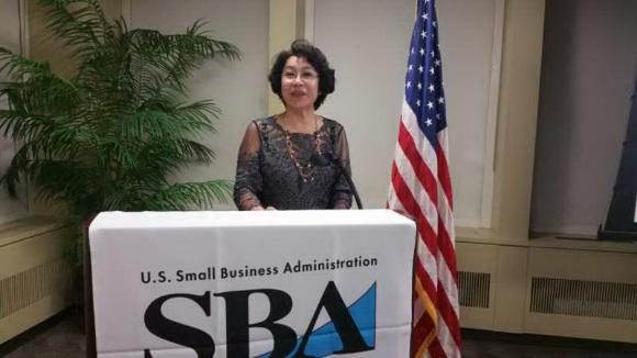  p data-id="gnb45x3455">董萍,女,整形美容外科主任医师, a target="