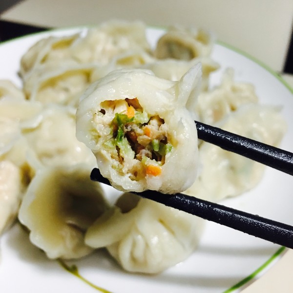 胡萝卜豆腐水饺