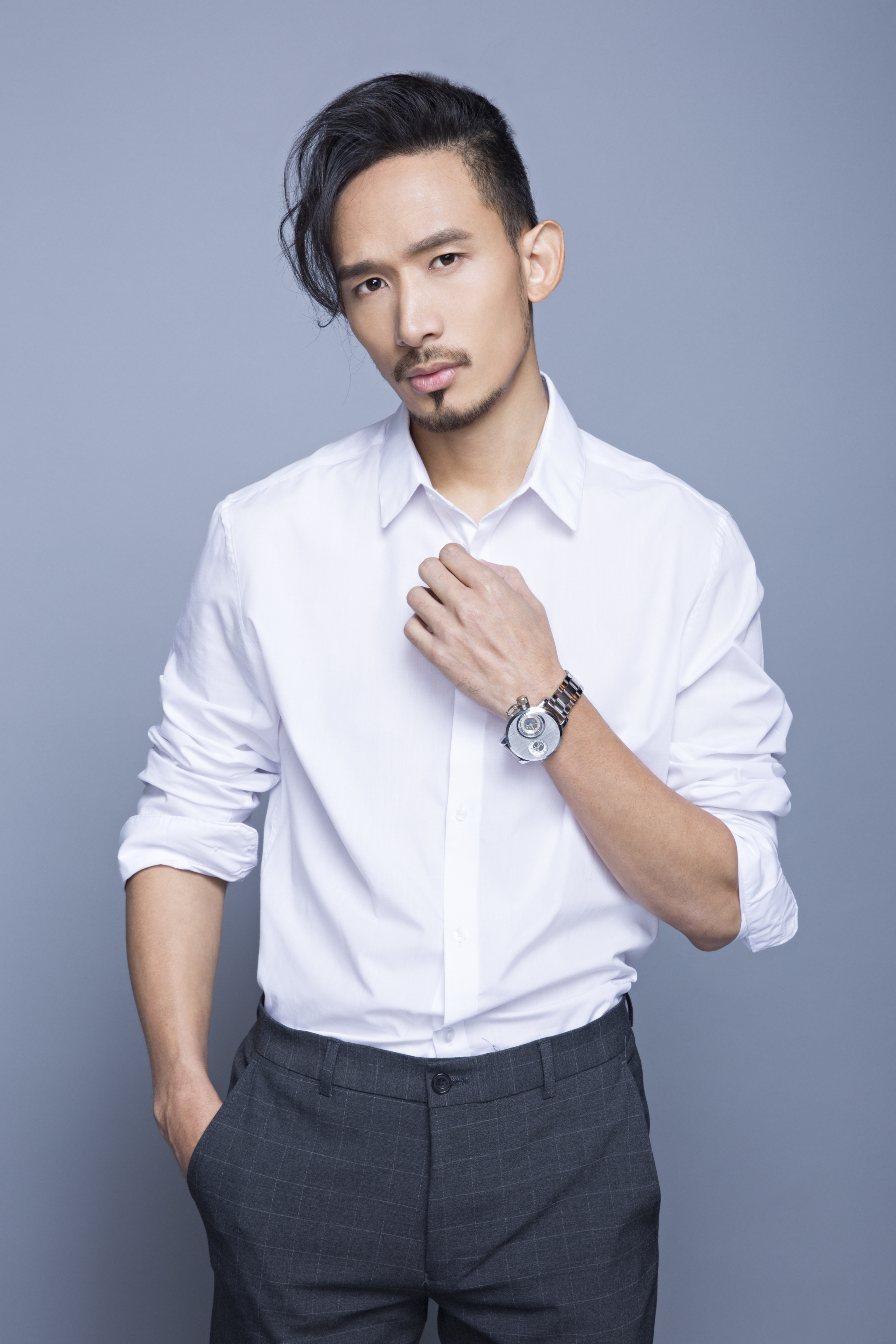  p>郑文森,5月6日出生于福建省泉州市,中国内地影视男演员,流行乐歌手