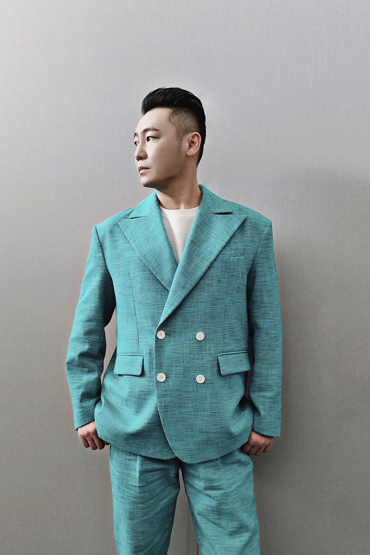  p>kenn是国内舞台表演秀导演,舞台艺术总监.