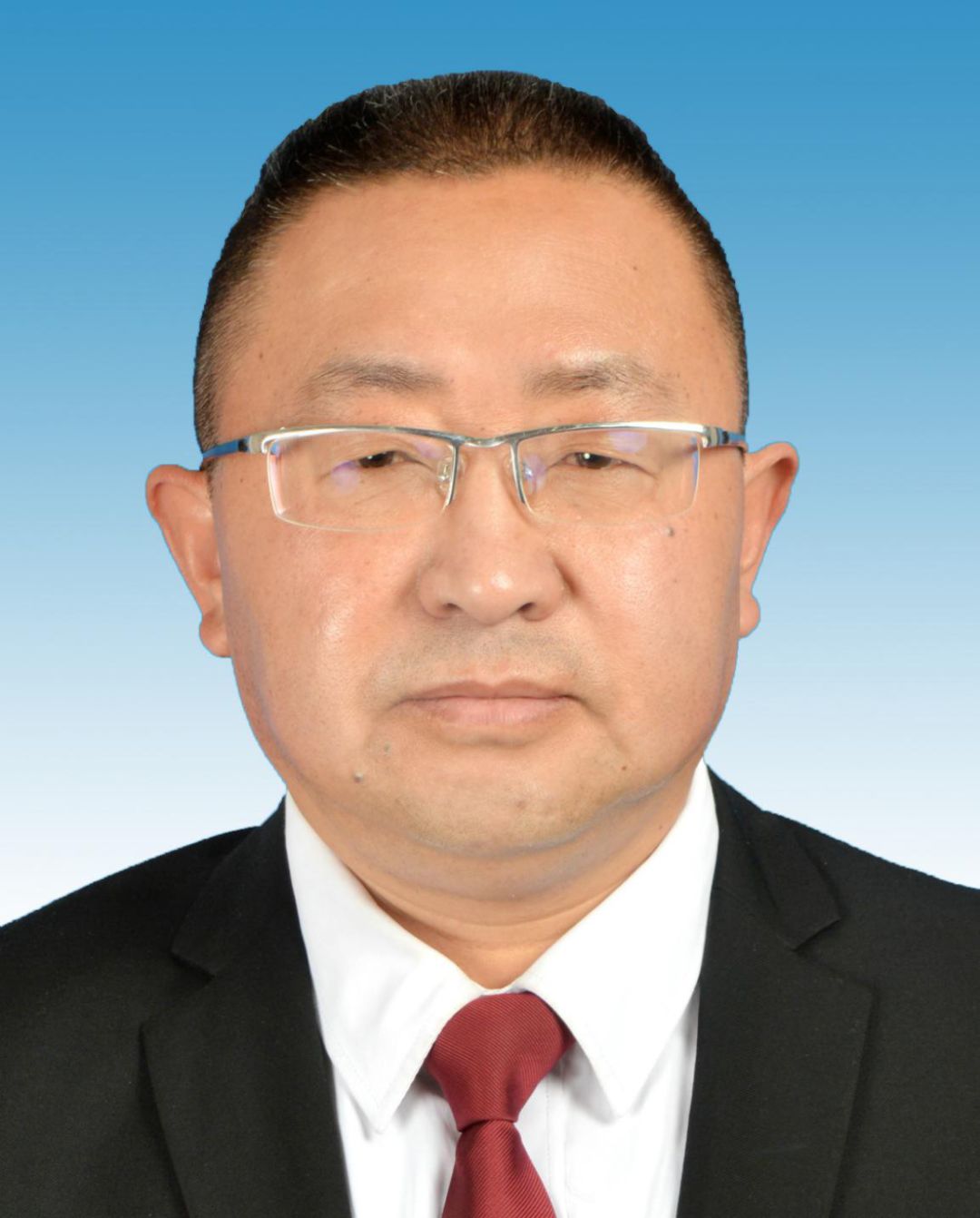  p>王江涛,男,纳西族,1974年6月生,河南洛阳人,在职大学学历,中共党员
