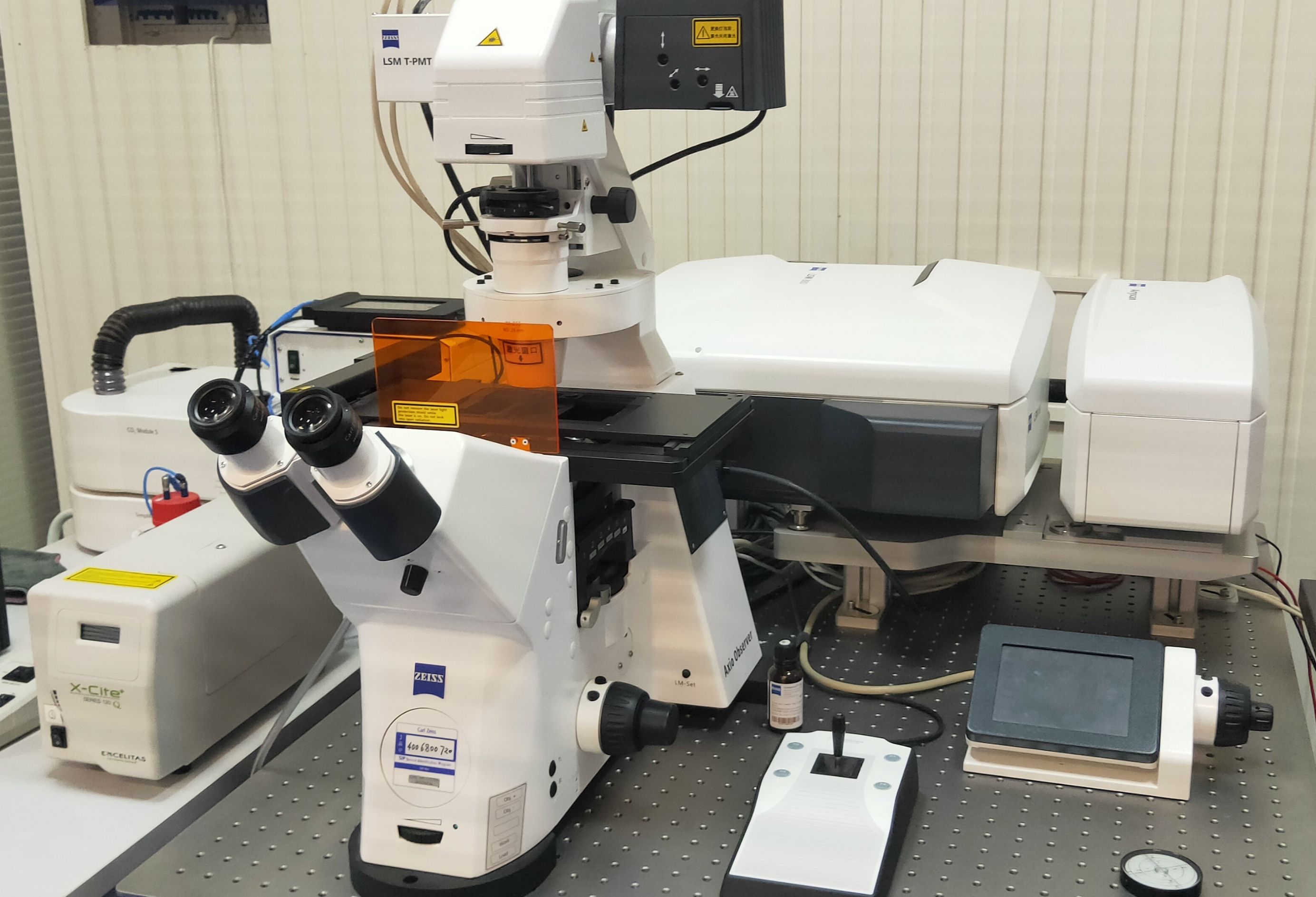 双光子倒置激光共聚焦显微镜