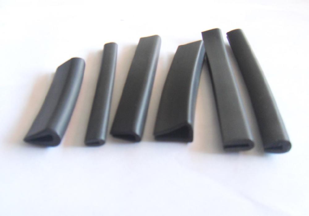 依据断面形状, a href="#" data-lemmaid="22642137">硫化方法 /a>